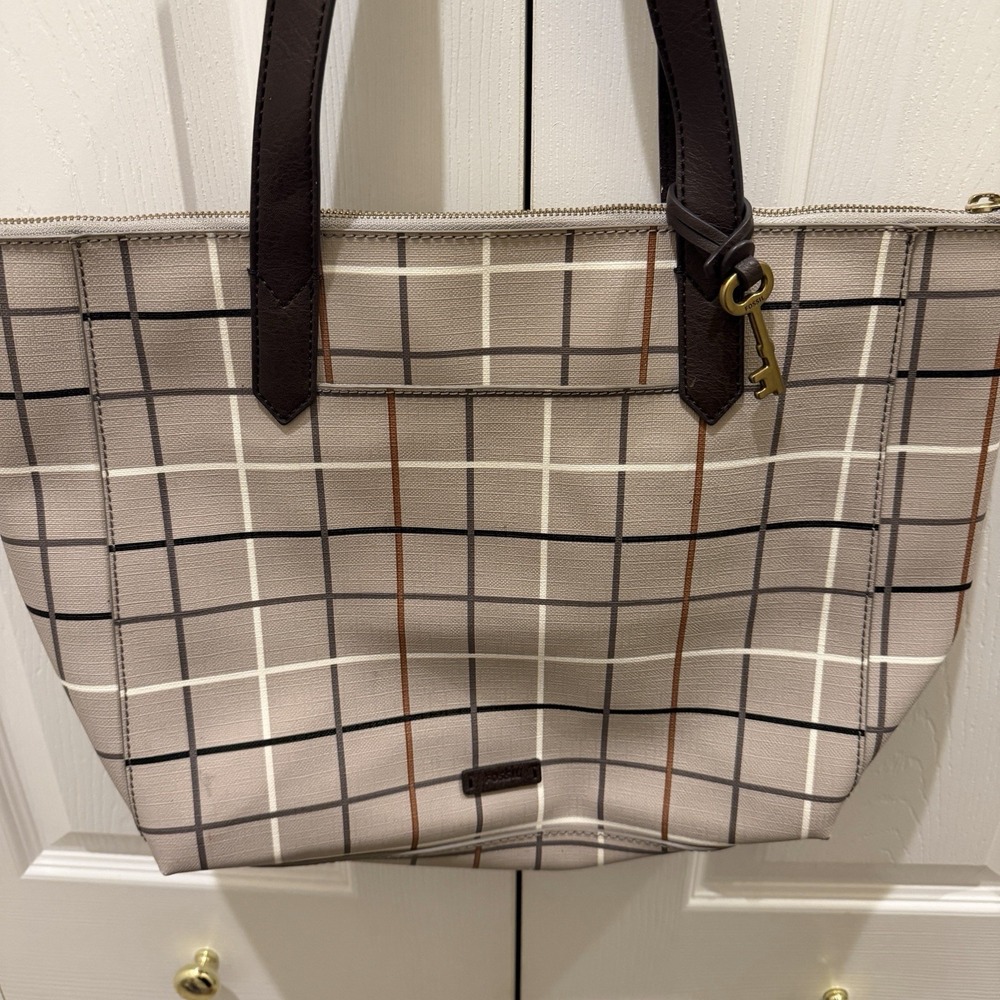 Fossil Sydney Large Tote Bag Gray Black Brown Plaid Windowpane PVC 17x12x4 - Picture 2 of 12